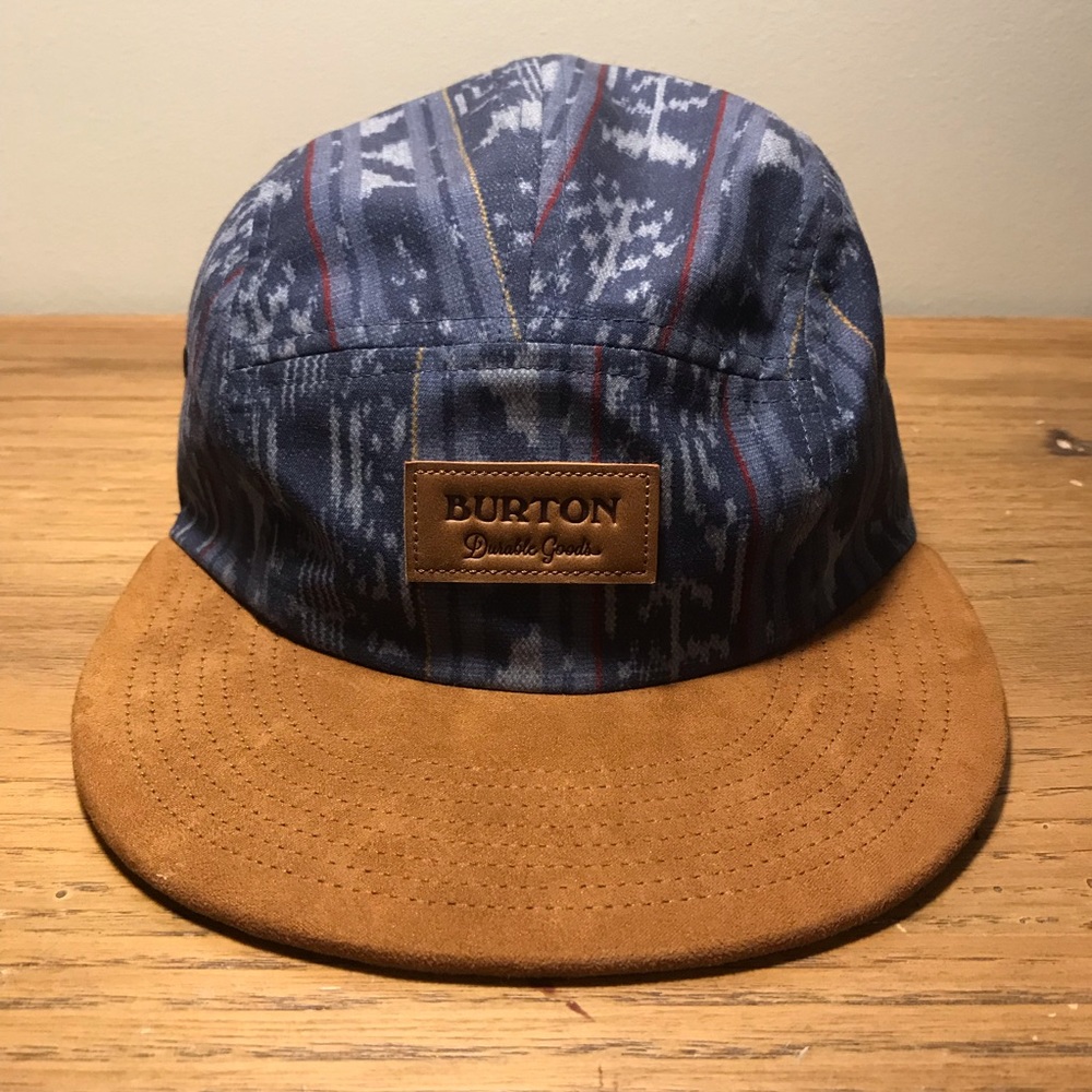 snapback hat